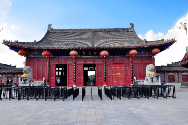 火狐电竞重磅！鹿邑县太清宫景区荣获“河南省绿化模范单位”称号(图3)