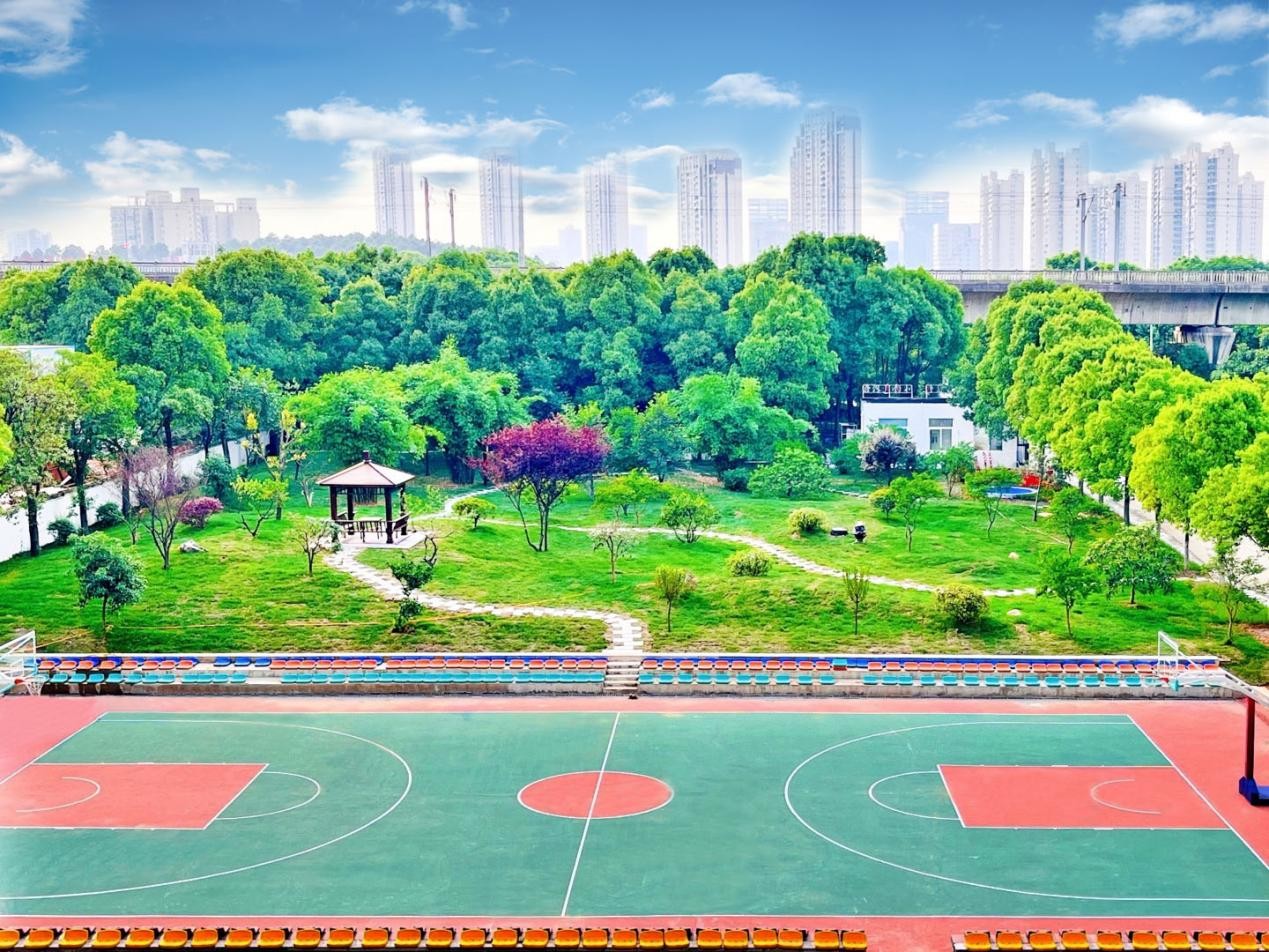 火狐电竞江夏天工职校“鲁班公园”落成 将打造园林式中职学校(图1)