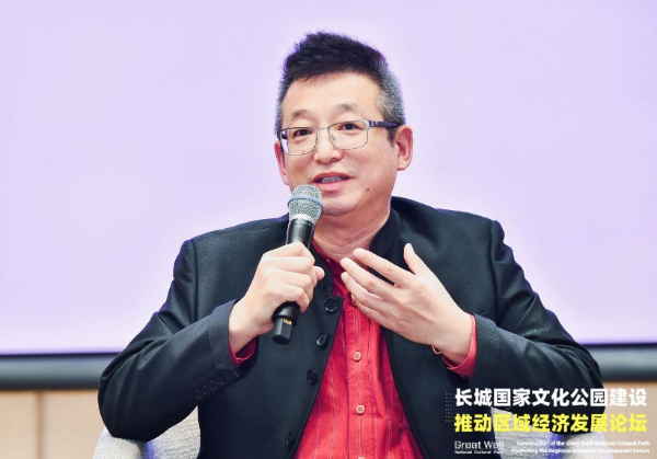 立德树人好老师 崔山：教书育人初心恒在潜心科研情系民火狐电竞生(图1)