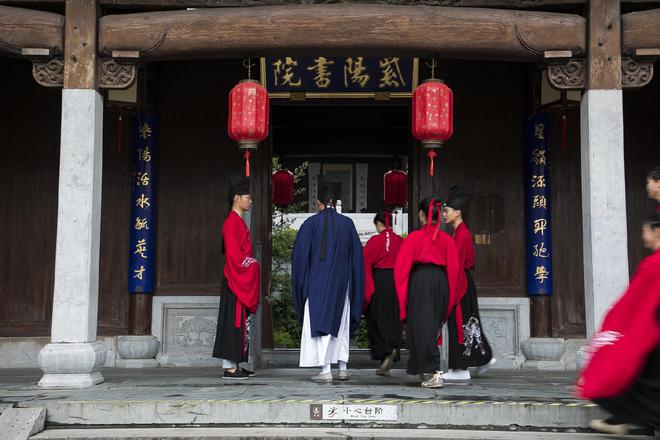 中国唯一穿汉服才能进的园林 游客打招呼以古语相称火狐电竞(图9)
