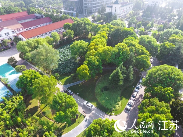 火狐电竞江苏省《城市居住区和单位绿化标准》4月1日正式实施(图1)