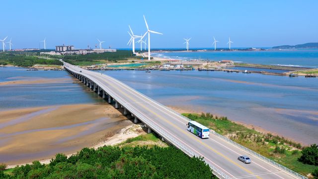 自在威海旅游直通车（东部环海线）正式首发火狐电竞(图1)