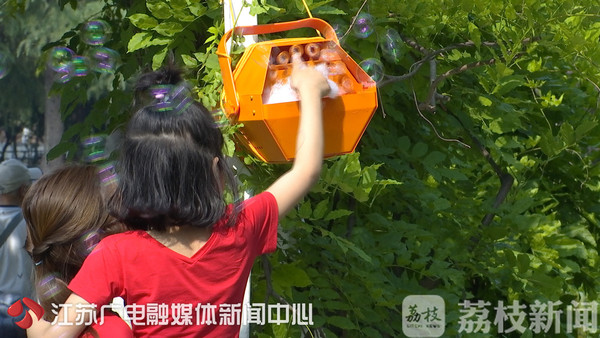 火狐电竞巧手妙思搭建的园林设计让这个初夏“透心凉”！(图3)