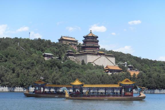 北京颐和园：是我国现存规模最大的皇家园林为中国火狐电竞4大名园之一(图1)