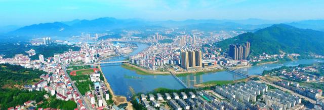火狐电竞温泉小城、毕昇故里-三河汇流之地：湖北省英山县温泉镇(图1)
