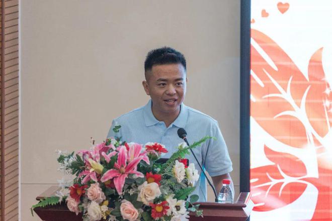 2022-2023学风建设火狐电竞动员大会暨十大学生工作研究团队授牌仪式结束(图3)