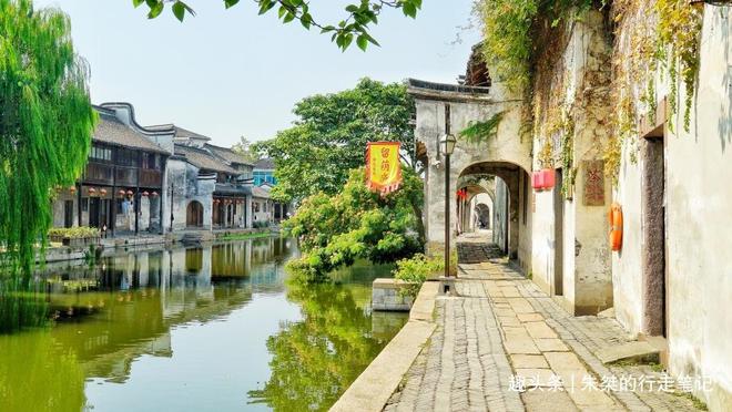 火狐电竞南浔古镇的王牌景点为晚清南浔首富私家花园历时四十载建成(图2)