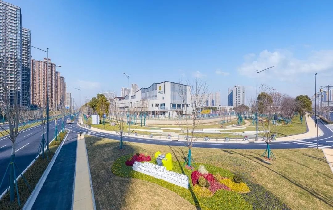 火狐电竞无锡经开区代表无锡参展亮相国际园林博览会(图4)