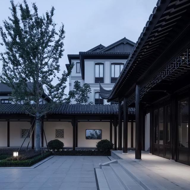 火狐电竞中式校园 中式建筑元素和现代建筑手法的结合运用(图21)