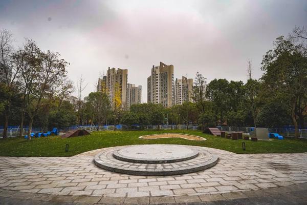 火狐电竞浦东新区2022年建成25个口袋公园！一园一特色可观可玩的开放绿地就在“家门口”(图12)