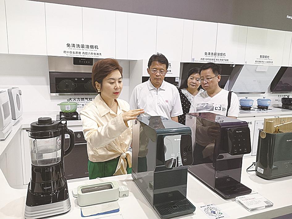 火狐电竞在习新时代中国特色社会主义思想指引下——br贯彻落实的二十大精神·政协奋进新征程（甘肃篇）(图1)