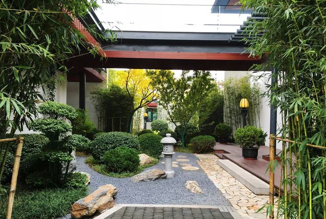 私家“中式庭院”设计恬静自然的中式花园才是院子应有的样子火狐电竞(图9)