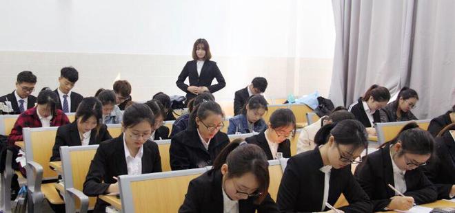 火狐电竞“最没有前途”的7个大学专业一个比一个坑学弟学妹慎重报考(图3)