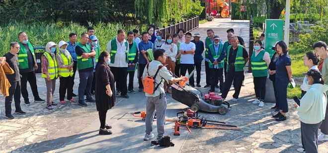 桓台县公园城市管理火狐电竞服务中心：理论+实践 助推园林绿化(图3)