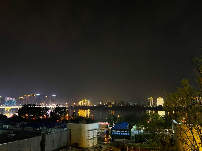 火狐电竞佰昌和江山：长沙市中心临江豪宅城市极核之上的江山家族大宅！(图5)