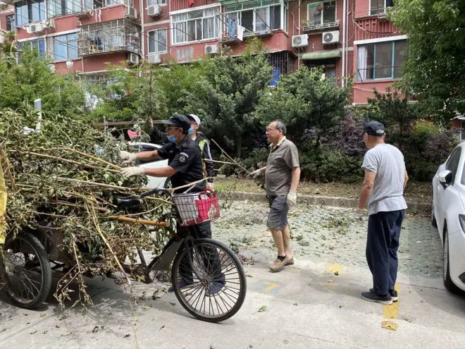 火狐电竞绿化带无人管？费用谁来出？普陀这个“红色议事厅”为居民“支招”！(图8)