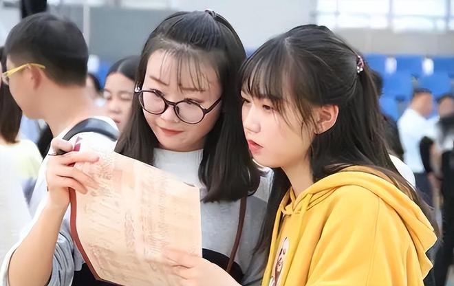 逐渐走下坡路的火狐电竞专业未来的就业形势不乐观家有考生要清楚(图3)