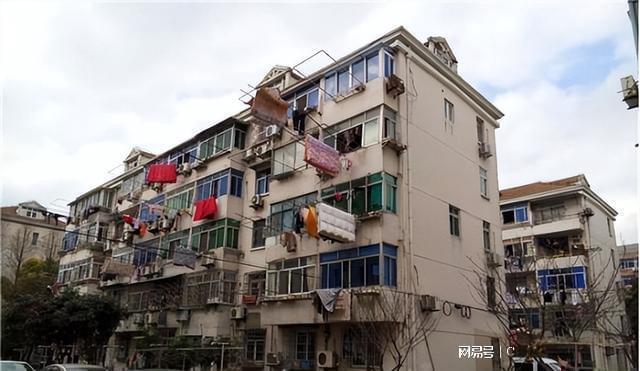 2023年 2000万老小区业主有福了! 住火狐电竞建部部长发声 这回靠谱(图1)