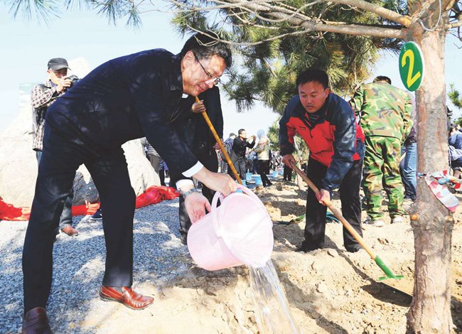 火狐电竞十年“绿色中国行” 遍开生态文明花(图4)
