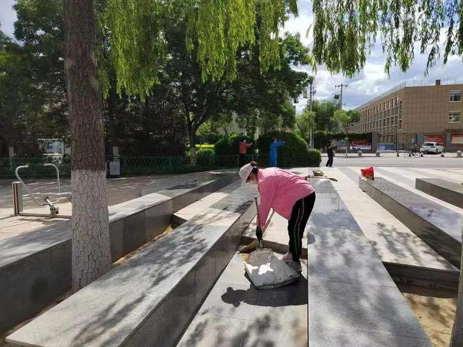 火狐电竞炎炎夏日 绿化养护正忙时—“四加强”开启夏季园林绿化养护模式(图5)