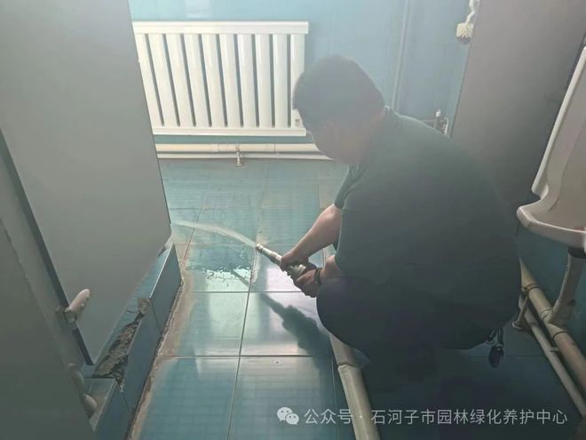 以“练”筑防 防患火狐电竞未“燃”----园林绿化养护中心开展消防安全演练(图2)