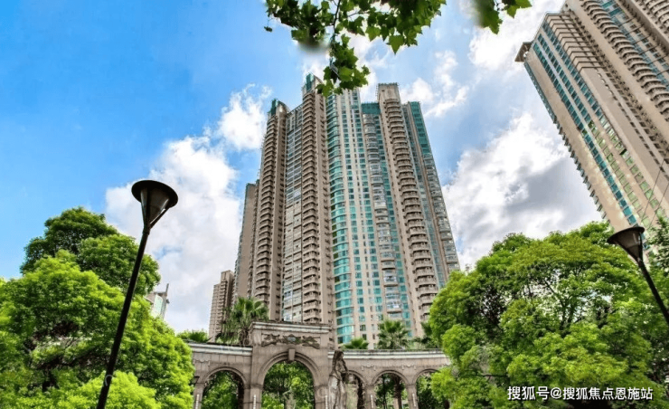 火狐电竞首页：上海陆家嘴世茂滨江花园 -售楼处-楼盘详情-房价-滨江花园户型-小区环境(图11)