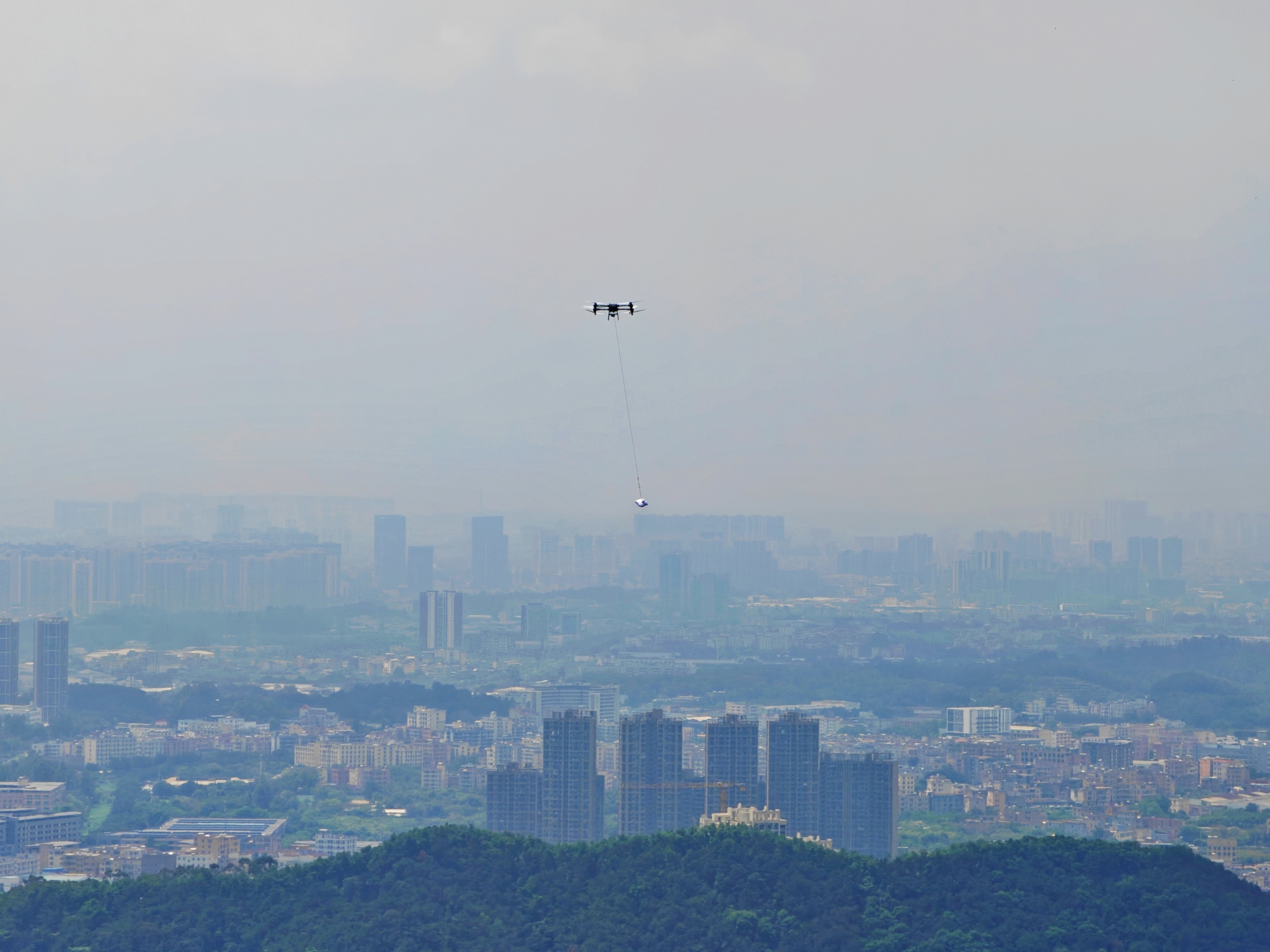 广州无人机“上岗”山地造林花都、从化已运40万株苗木火狐电竞(图6)